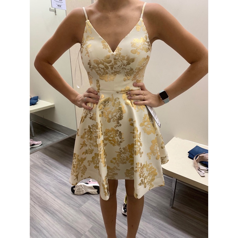 gold and white homecoming dress!